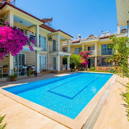 Salazzo Calis 4*