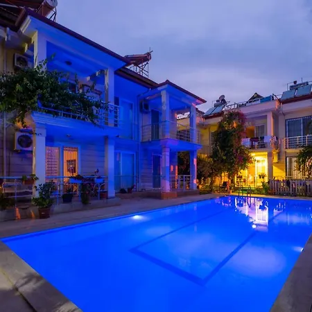 Salazzo Calis 호텔 4*