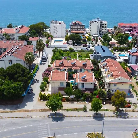 Salazzo Calis Beach Вилла *