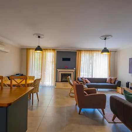 Salazzo Calis 4*