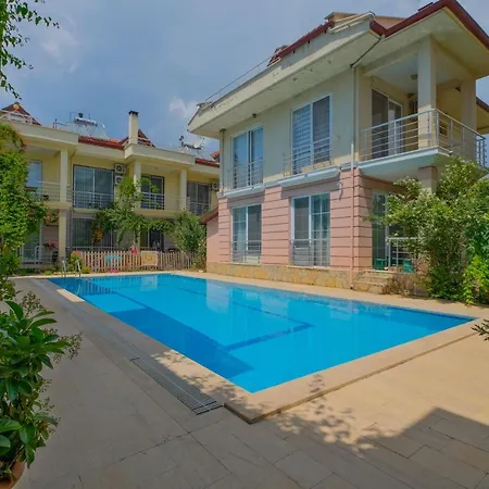 Salazzo Calis 4*